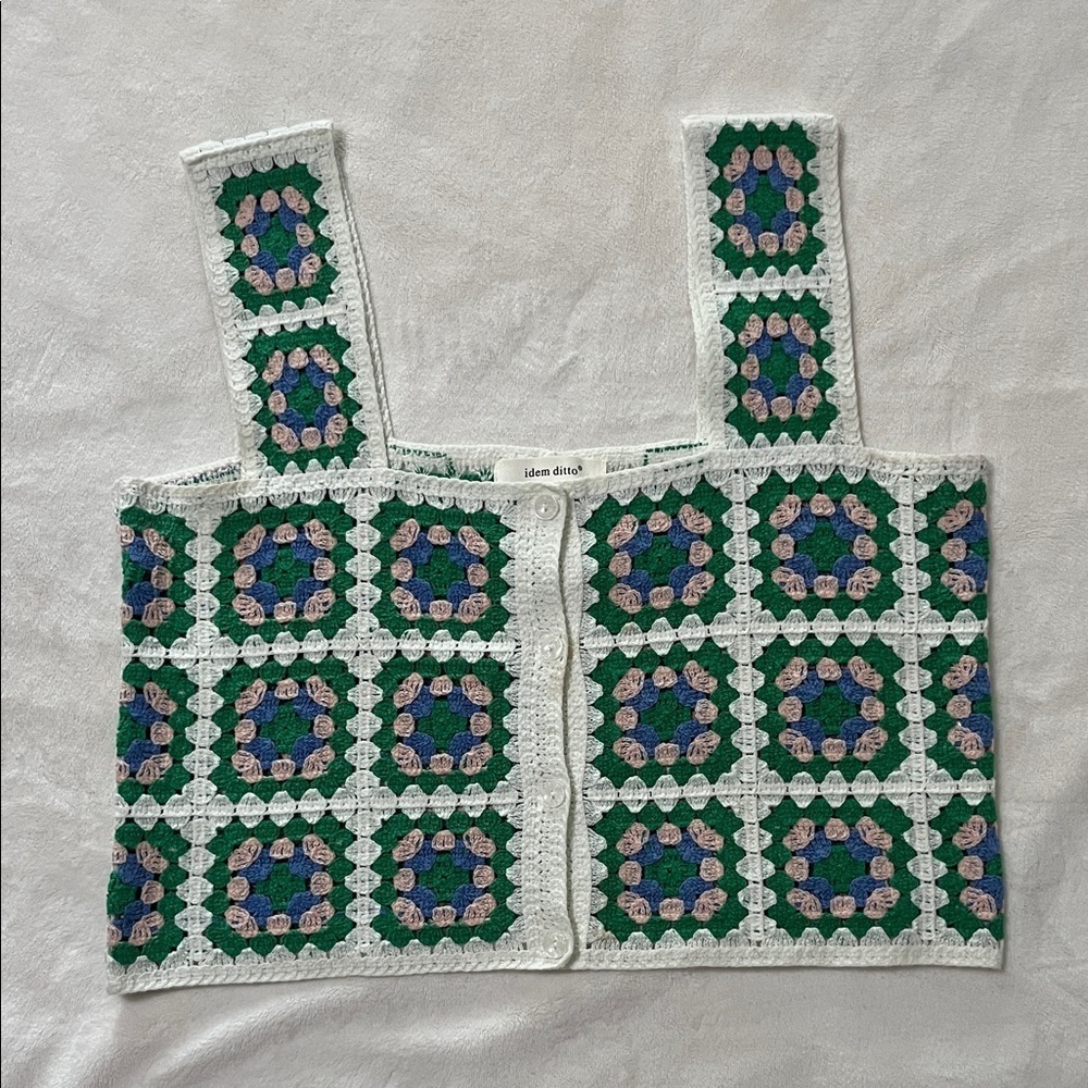 Aiden ditto Crochet Patterned Women Top - Picture 2 of 8